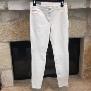 NWT. H&M’s skinny pants. Super stretch.